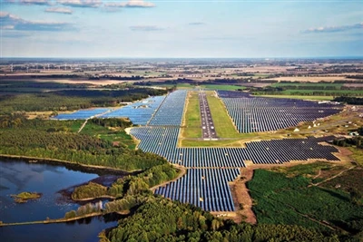 Hungary's Installed Photovoltaic Peev Xwm Tshaj Tawm Txog Lub Hom Phiaj Rau 2030