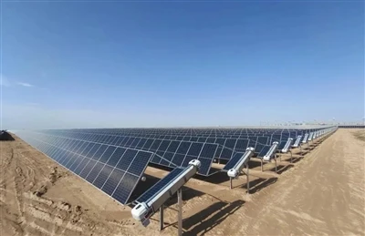 Tuam Tshoj-Central Asia Green Kev Koom Tes: Suav-Tsim Huv Zog Projects Fais F...